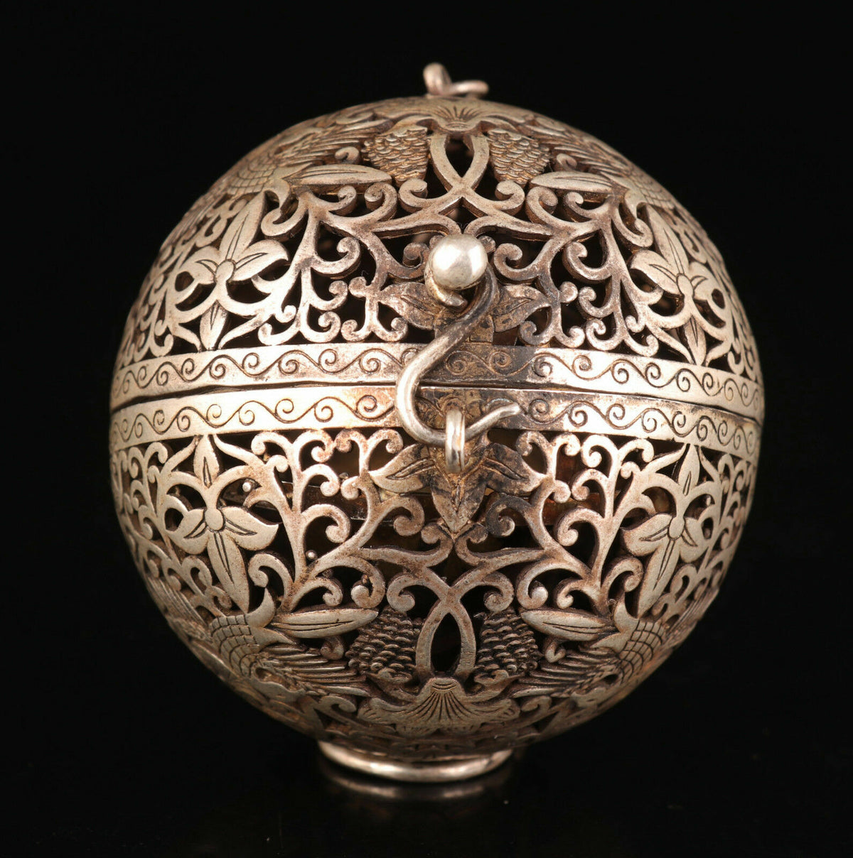 Chinese Retro Copper Incense Burner Silver Plated Incense Ball Pendant