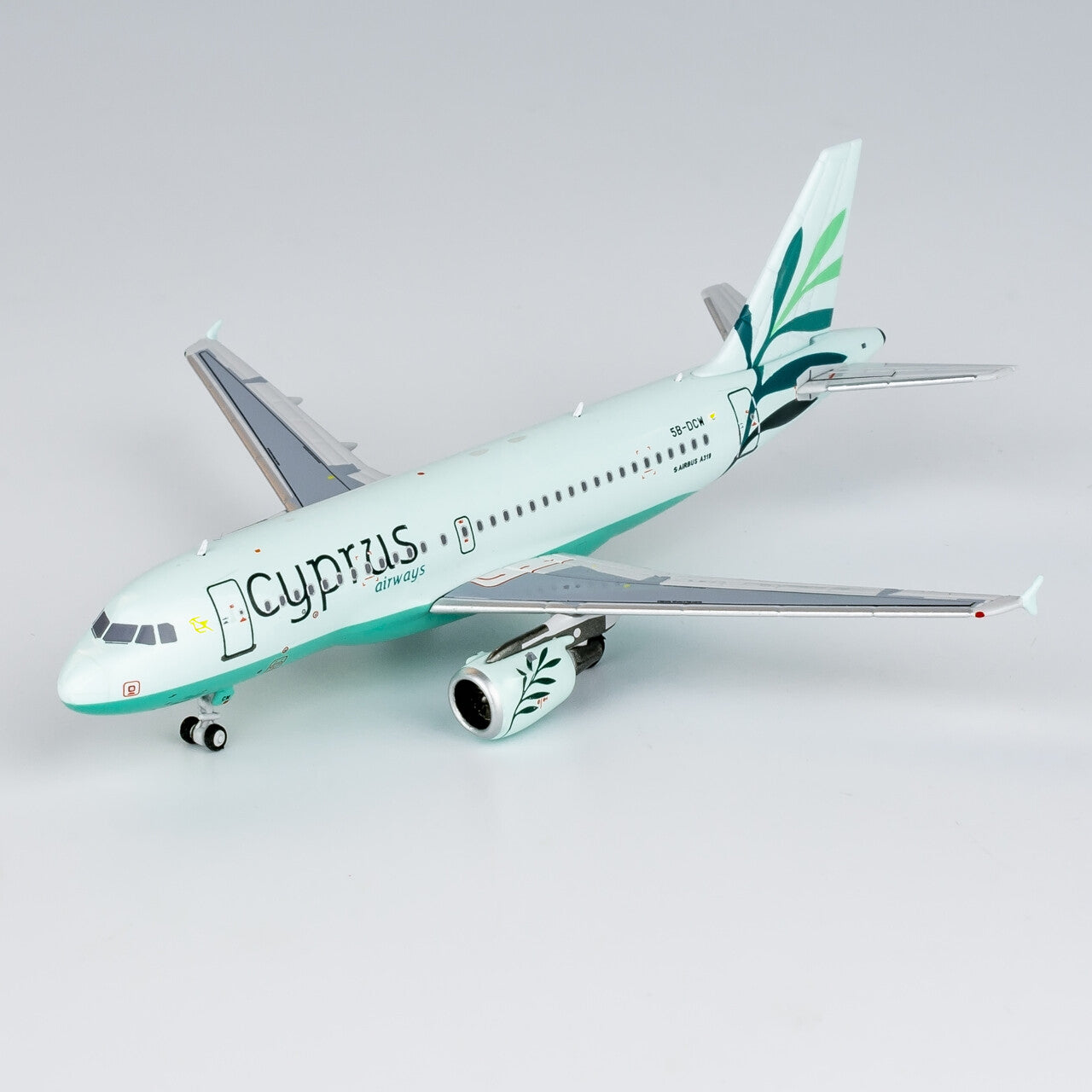 1:400 NG Model Cyprus Airways AIRBUS A319 Passenger Airplane Diecast Plane Model