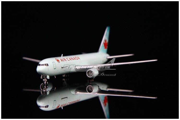 1:400 JC Wings AIR CANADA BOEING 767-300ER Passenger Airplane Diecast Model