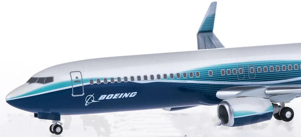 1:200 Hogan BOEING 737-900ER Passenger Airplane ABS Plastic Aircraft Plane Model