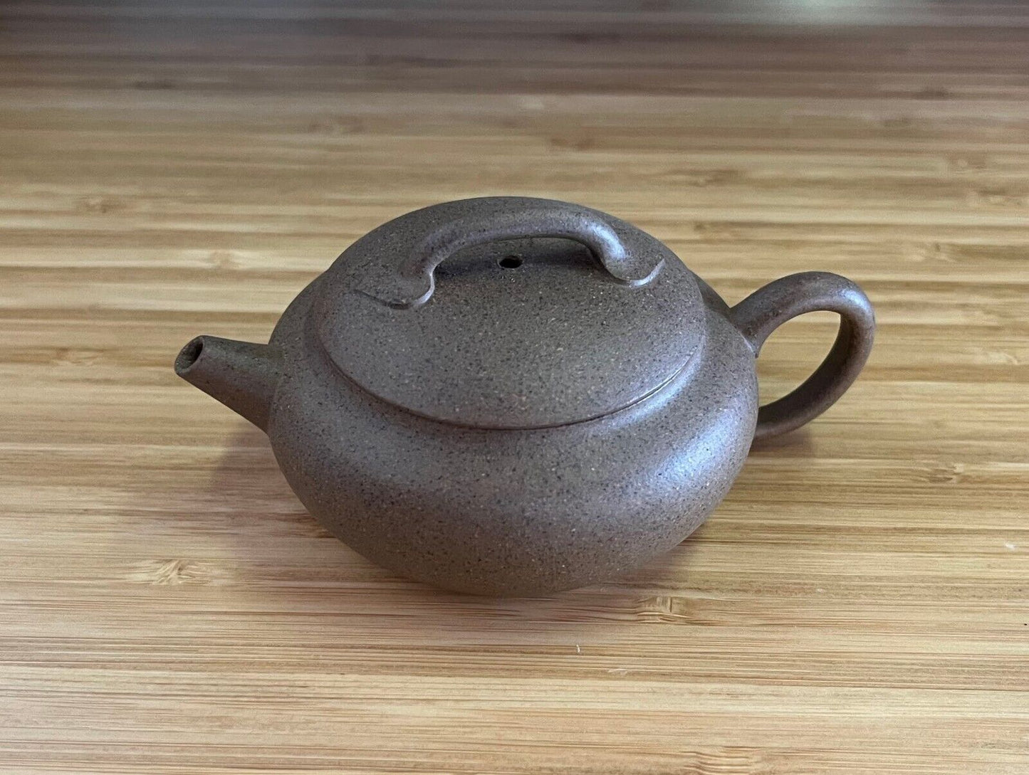 Duanni Yixing Clay Teapot - Ping'an Ruyi (~100ml)