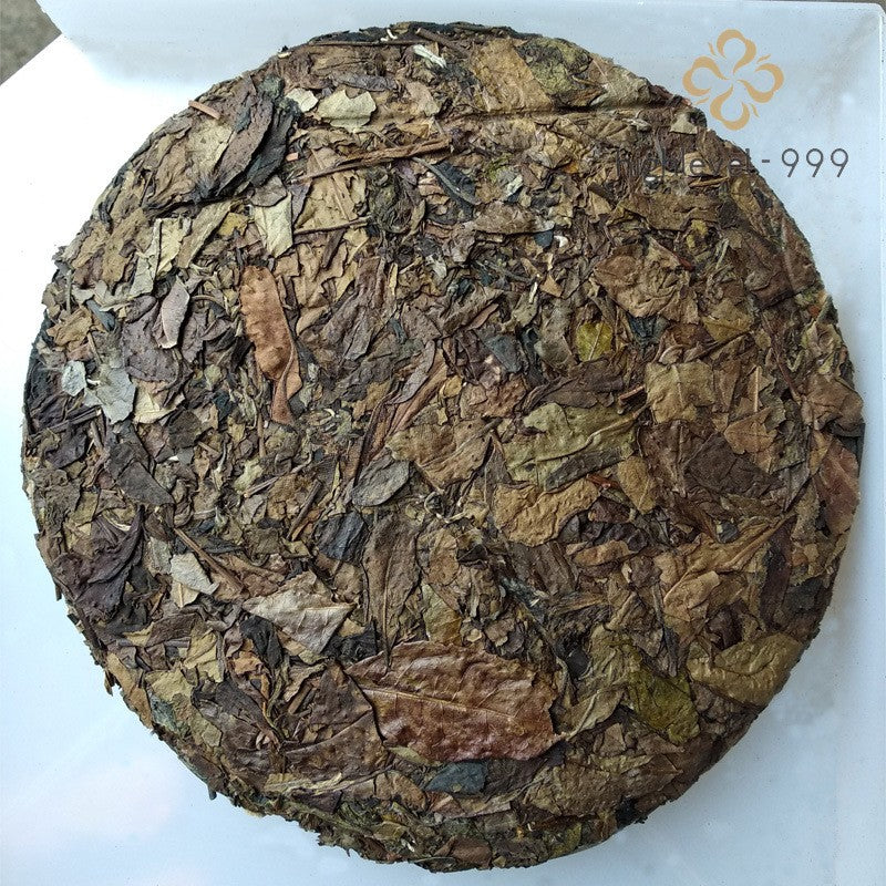 257g 2018 White Tea Cake Shoumei Gongmei Fuding Sun‑Dried Aged Compressed Tea
