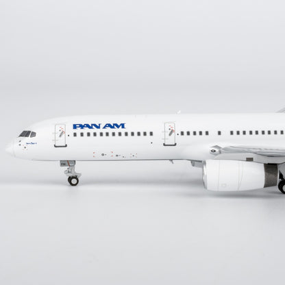 1:400 NGmodels Icelandair Boeing 757-200 Passenger Airplane Diecast Plane Model