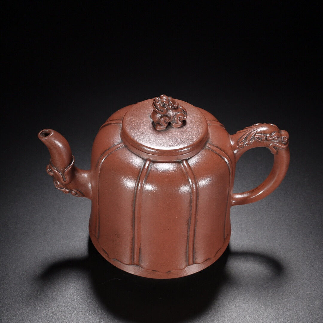 Chinese Yixing Zisha Clay Handmade Exquisite Teapot （龙狮 【底款】徐汉棠）