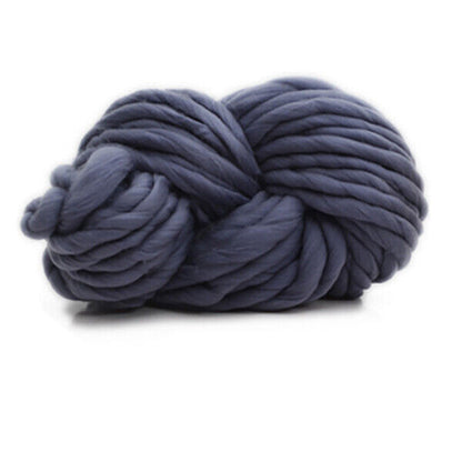 Hot Sale 250g Chunky Wool Yarn Bulky Arm Knitting Wool Roving Crocheting Yarn