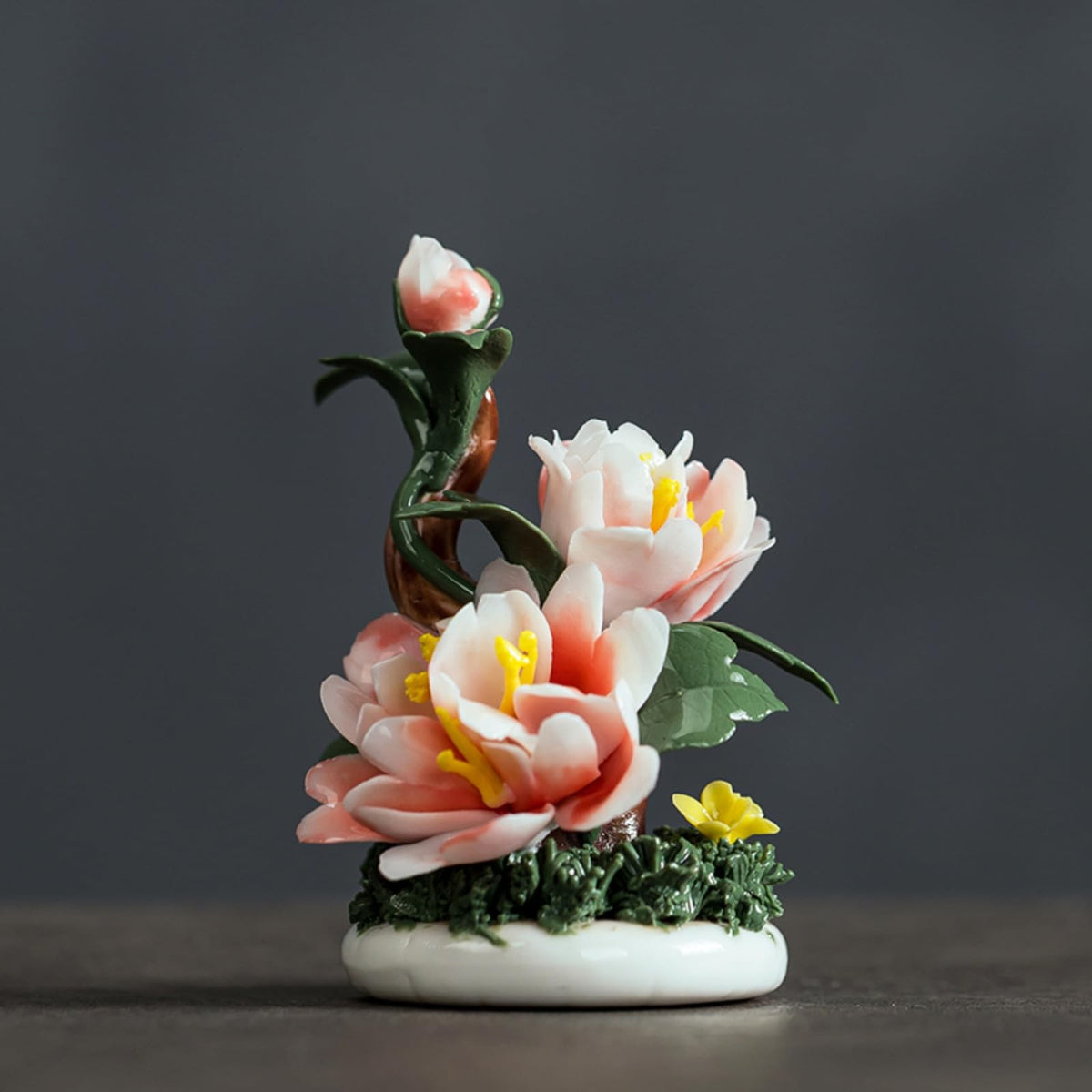 Handmade Peony Ceramic Tea Pet 8cm 3.2in Kung Fu Tea Set Tea Room Decoration