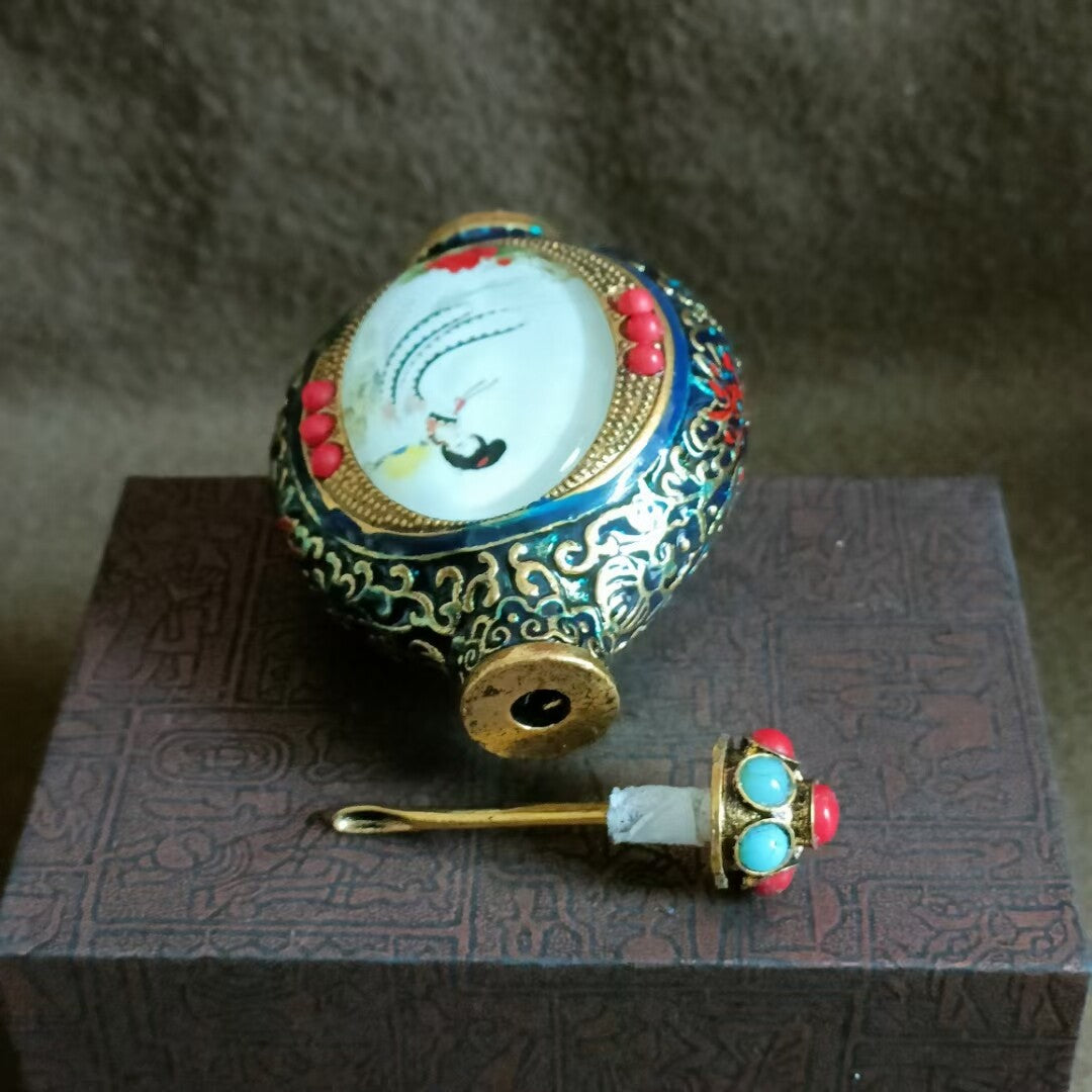chinese carved snuff bottle Inlaying Sexy Woman enamel Painted glow-in-the-dark