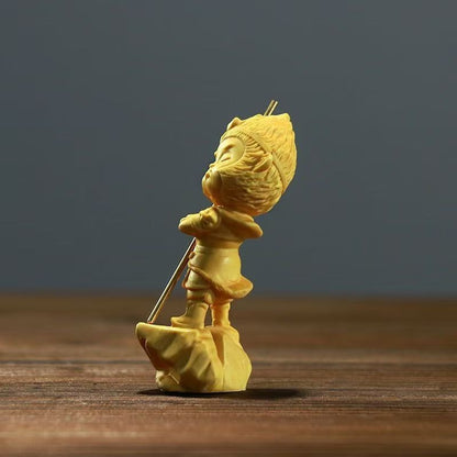 Chinese Arborvitae Wood Carving Sun Wukong Monkey King Decoration