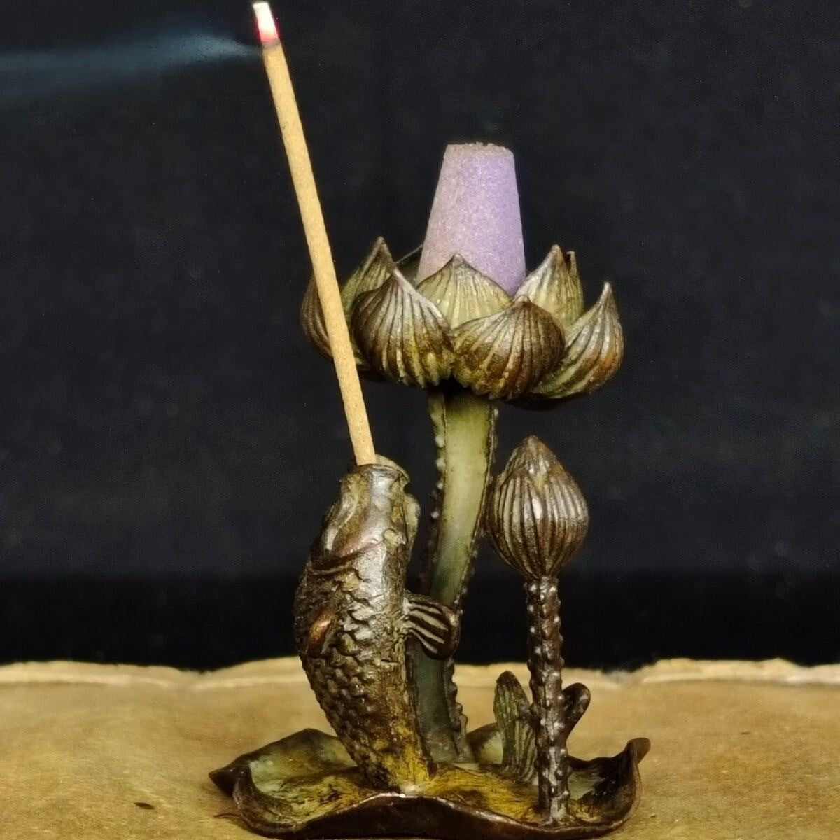 Collection bronze statue fish figure talbe decor tea pet incense burner holder