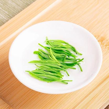 2023 New Tea Biluochun Authentic Strong Aroma High end Gift Box Green Tea 250g