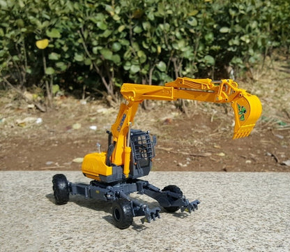 1:35 XCMG ET112 Walking Excavator Construction Machinery Equipment Diecast Model