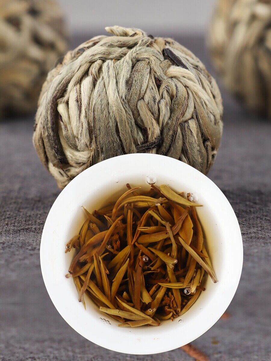 Yunnan White Buds Raw Ancient Tree UnCooked Pu erh Tea,Moonlight pu er ball cake