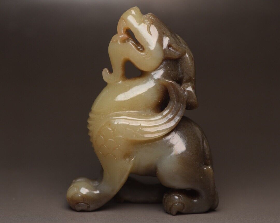Chinese Natural Hetian Jade Carving Exquisite Beast Statue Figurine Artwork Rare