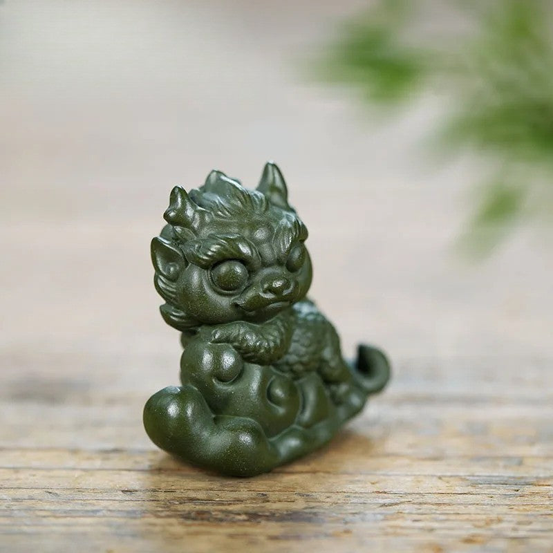 4.5Cm Yixing Purple Clay Auspicious Clouds Qilin Tea Pet Tea Statue Ornament