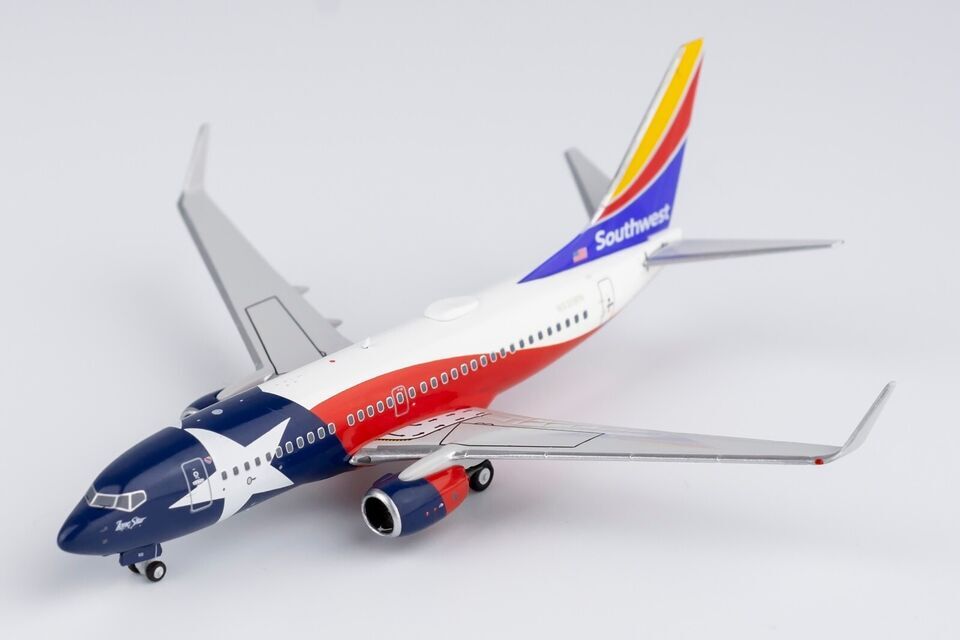 1:400 NG Model Southwest BOEING 737-700 Passenger Airplane Diecast Plane Model
