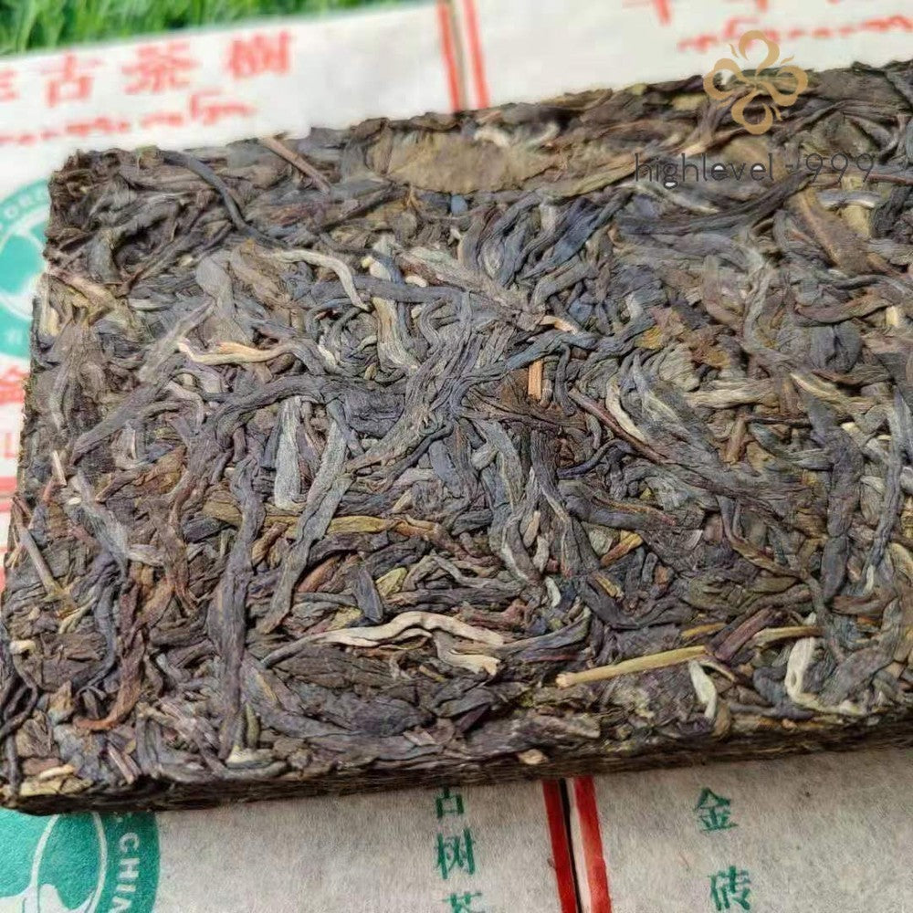 250G 2003 Yunnan Pu'er Pu'er Raw Tea Brick Old Tree Pu'er Teapot Factory -