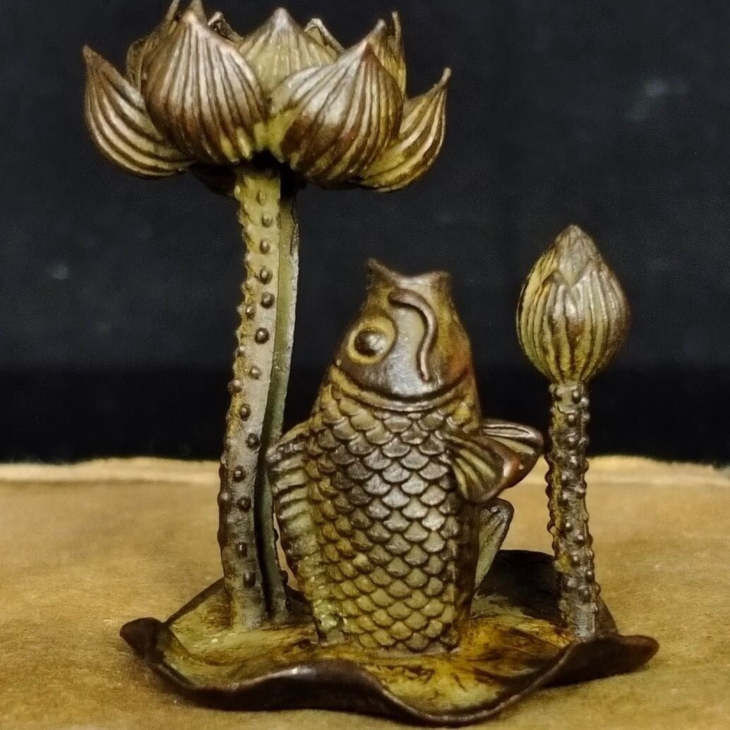 Collection bronze statue fish figure talbe decor tea pet incense burner holder
