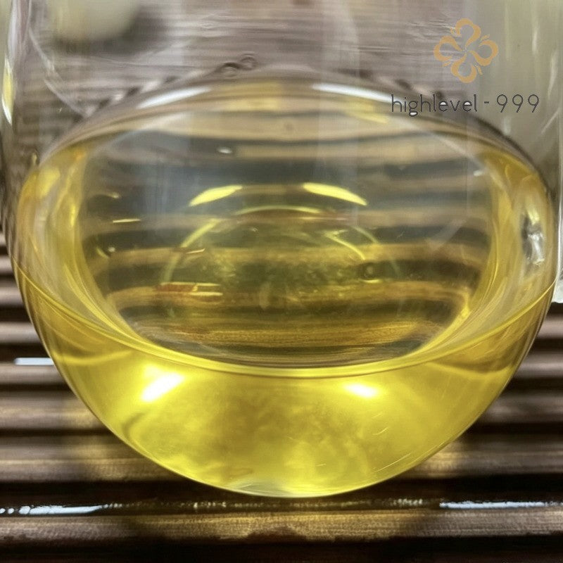 357g Raw Pu'er Aged Bulang Mountain Yunnan Compressed Tea Cake