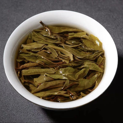 Pu'er Tea Raw Tea Golden Iceland Old Cottage Tea Honey Fragrance Tea 357g/12.59g