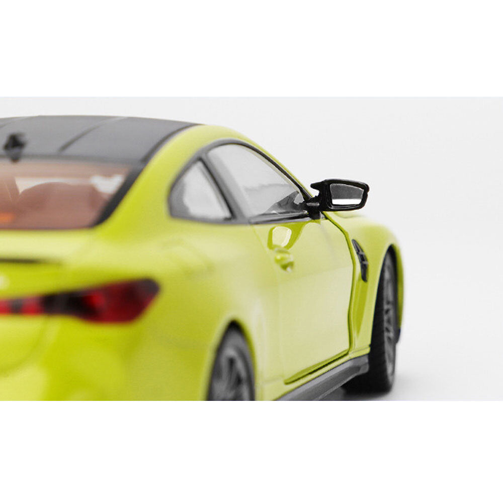 1/23 Scale BMW M4 G82 Model Car Diecast Toy Vehicle Men Collection Chartreuse