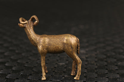 4.3cm Chinese Collectable Copper Deer Statue Figure Tea Pet Table Home Decor