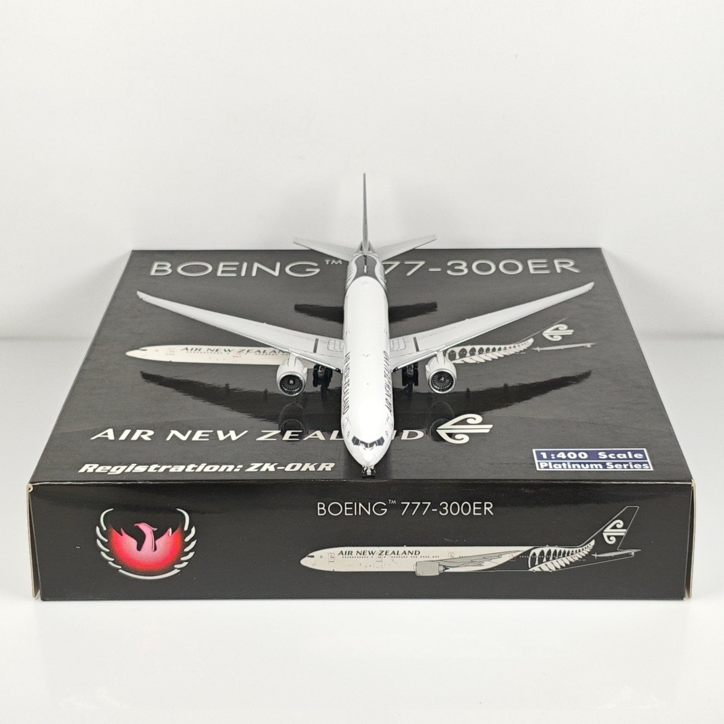 1:400 Phoenix Air New Zealand B777-300ER ZK-OKR Airplane Diecast Aircraft Model