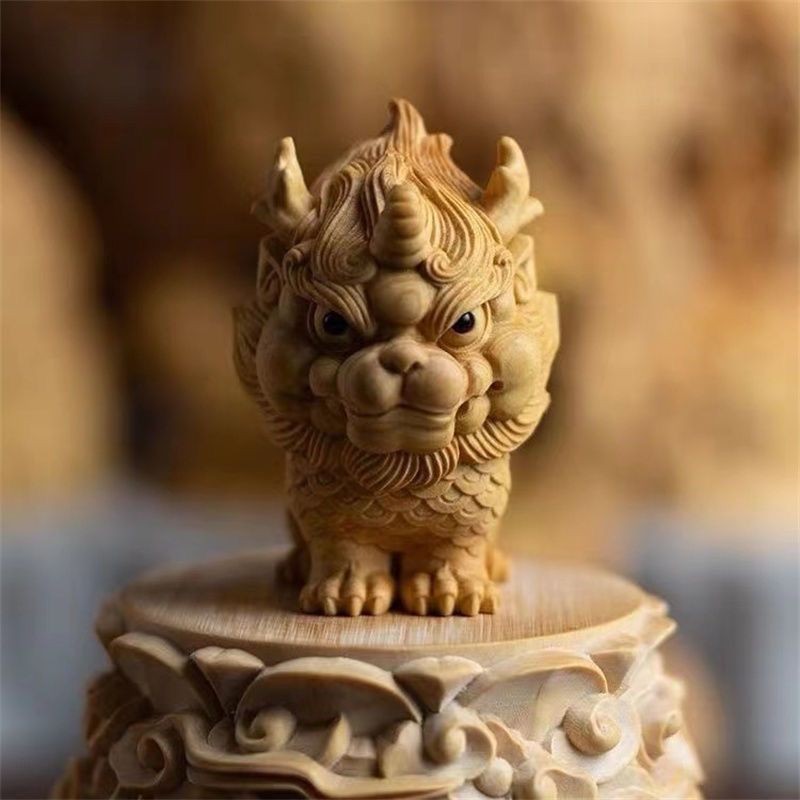 Kylin Thuja Wood Hand Piece Car Tea Table Decor Portable Wenwan Carved Craft