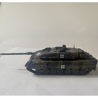 1/72 PANZERKAMPF Ukraine Leopard 2A6 Main Battle Tank Finished Model NEW！