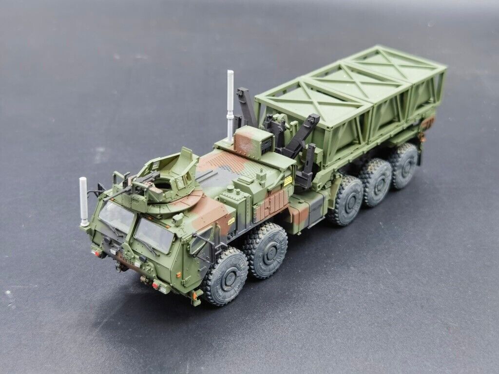 1/72 U.S Army Oshkosh Tactical Transport Vehicle Finished Static Model