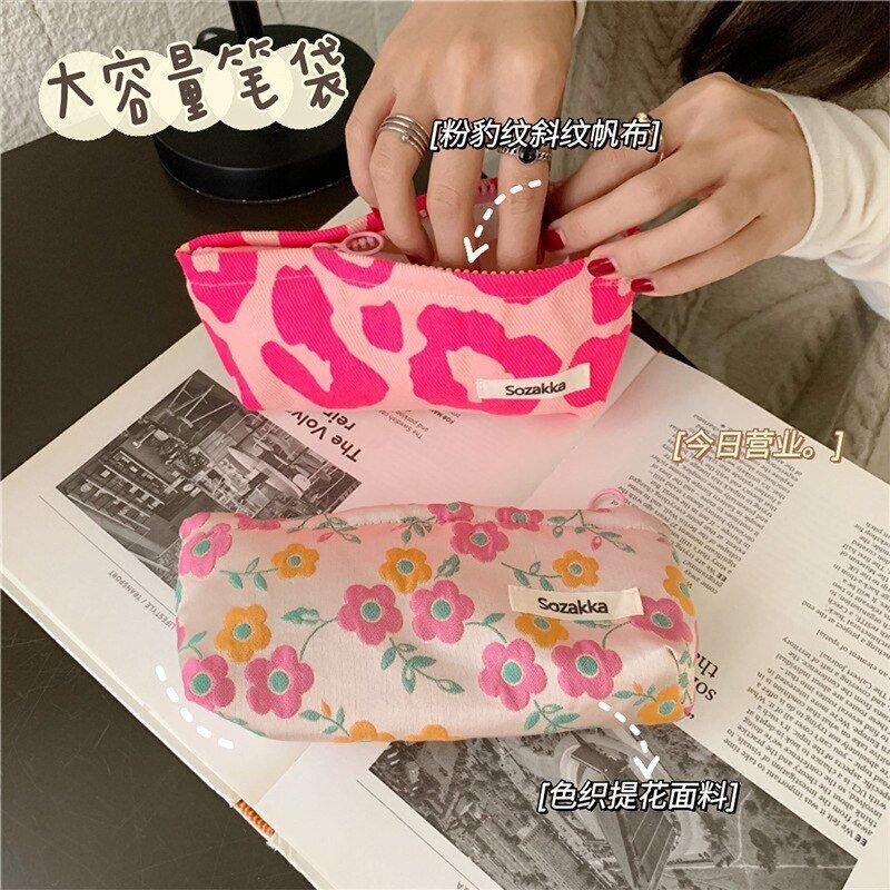 Vintage Flower Print Cosmetic Bag Makeup Case Zipper Pouch Lipsticks Brush Pouch
