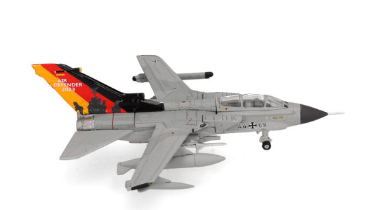 1:200 Herpa Luftwaffe Panavia Tornado IDS Plane Aircraft Diecast Airplane Model