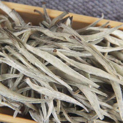 Moonlight Beauty Single Bud Old White Tea Gift Tea 500g Yunnan White Tea-