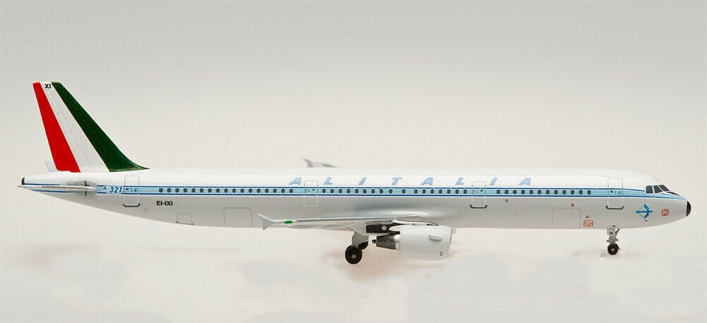 1:400 AeroClassics ALITALIA Airbus A321 Passenger Airplane Diecast Plane Model