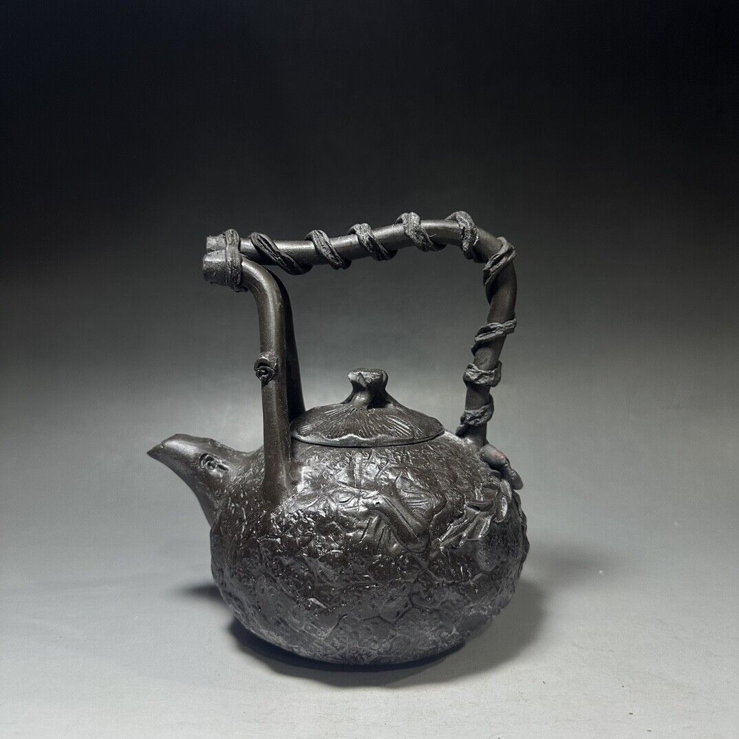 vintage chinese yixing purple clay teapot zisha ceremony carving Collectible art