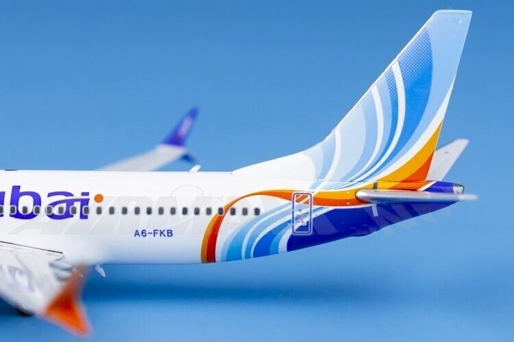 1:400 Phoenix Flydubai BOEING 737 MAX 8 Passenger Airplane Diecast Plane Model