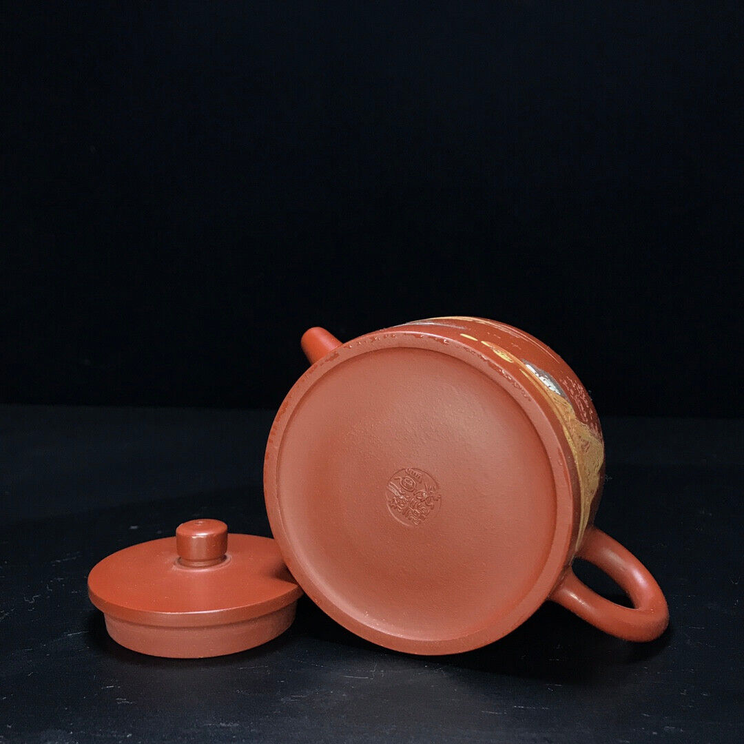 Chinese Yixing Zisha Clay Handmade Exquisite Teapot （如意 底款：燕洪制陶）