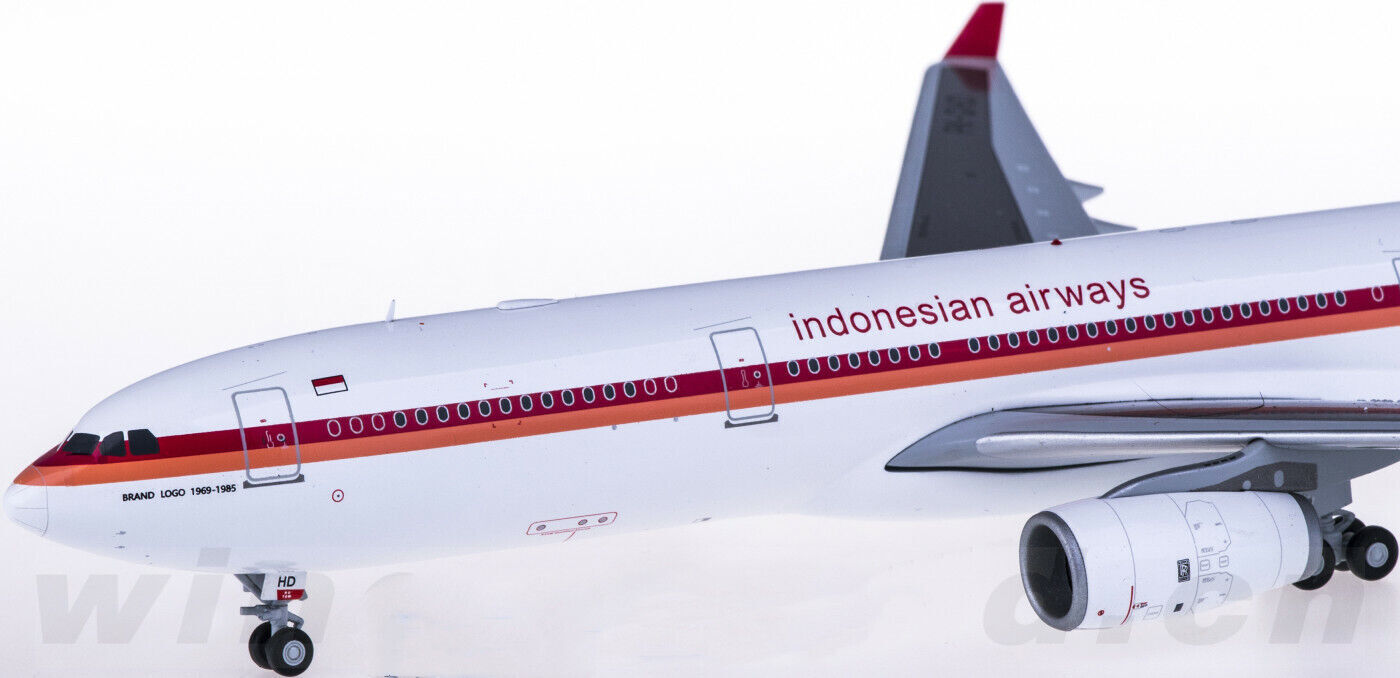 1:200 32CM JC Wings Indonesia Airways A330-300 Passenger Airplane Diecast Model
