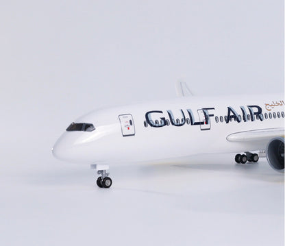 1:130 43CM GULF AIR BOEING 787 Passenger Plane Landing Gear Resin Aircraft Model