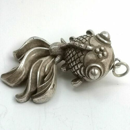 China Tibet Silver Carvings Lovely Fish Pendant Amulet Pendant Won Collection