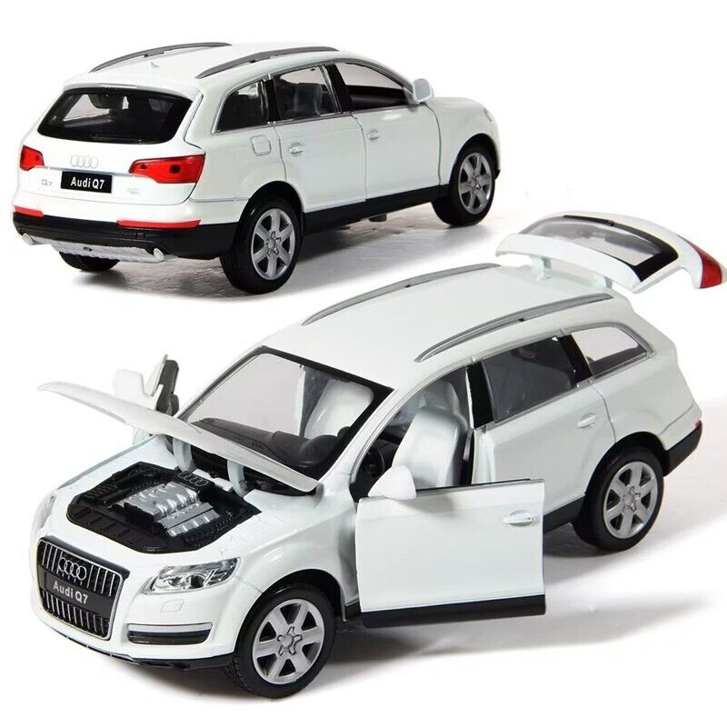 1:32 Audi Q7 SUV Diecast Model Car Toy Vehicles Car Sound Light Collection Gift