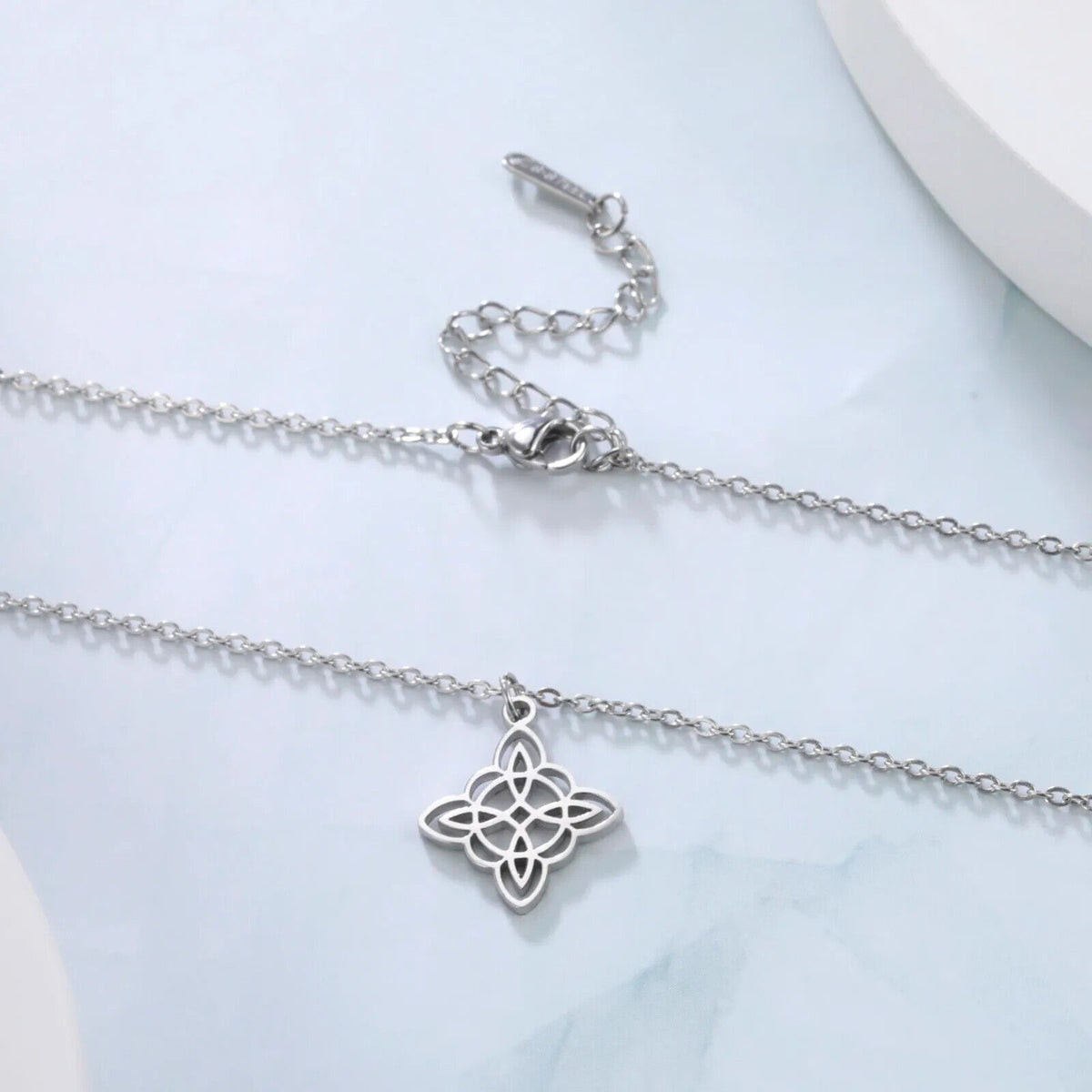 925 Sterling Silver Witch's Irish Protection Knot Pendant for Necklace