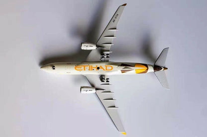1:400 NG Model ETIHAD AIRBUS A330-200 Passenger Airplane Diecast Aircraft Model