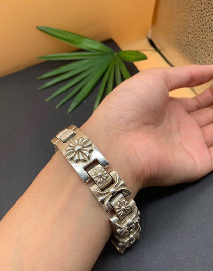 Asian chinese old miao silver hand cast statue bracelet jewel cool gift