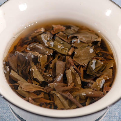 2008 The Flower Tea In The Genesis Valley Yunnan Lincang Puer Tea Raw Pu'er 357g