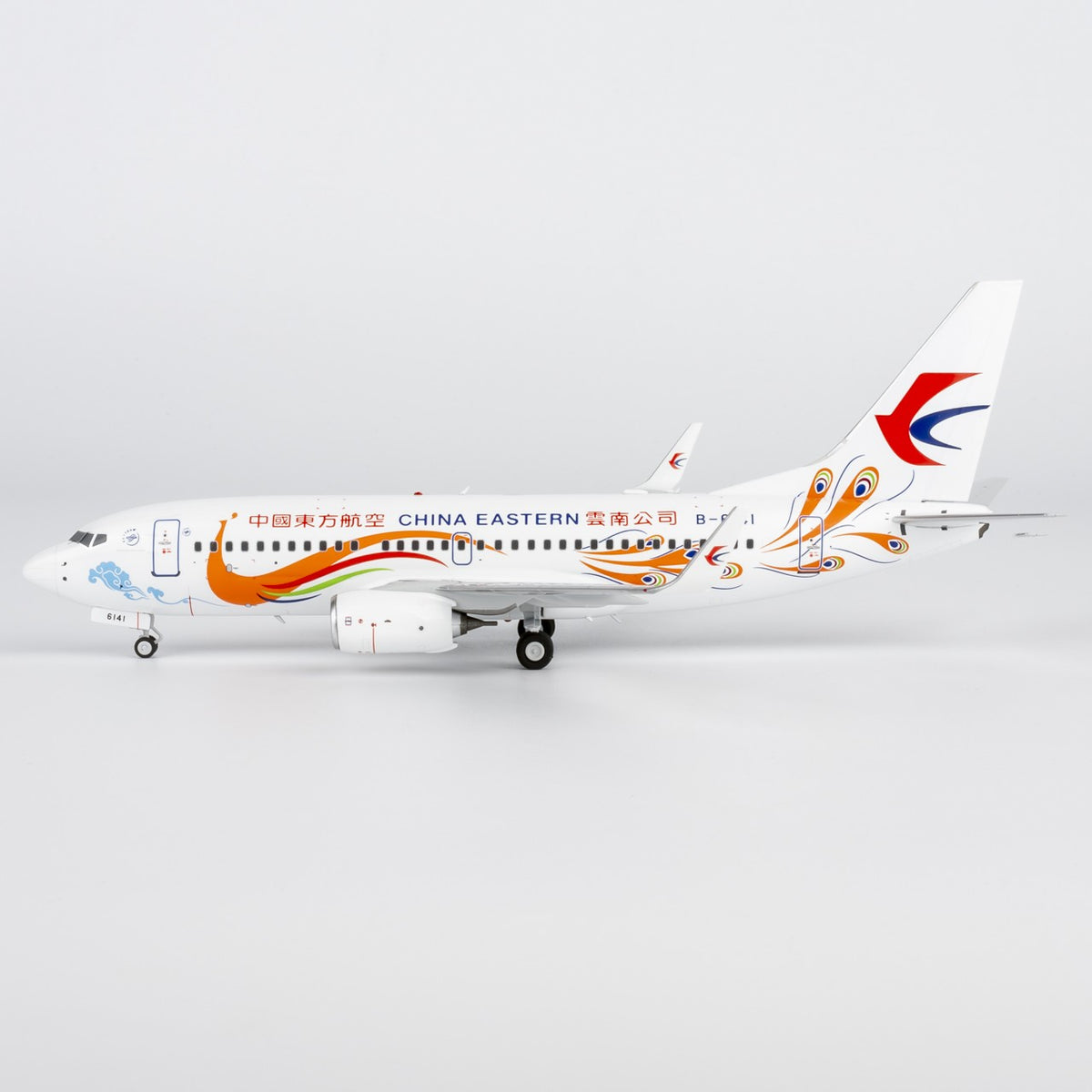 1:200 NGmodels China Eastern Boeing 737-700 B-6141 Airplane Diecast Plane Model