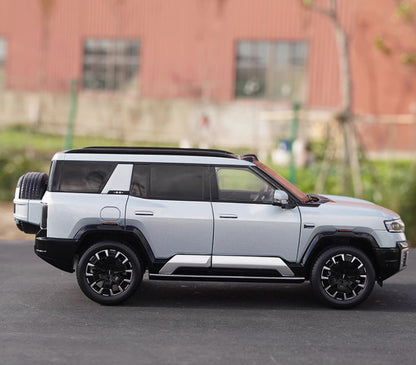 1:18 Scale BYD Formula Leopard 8 SUV Cross-country New Energy Car Diecast Model