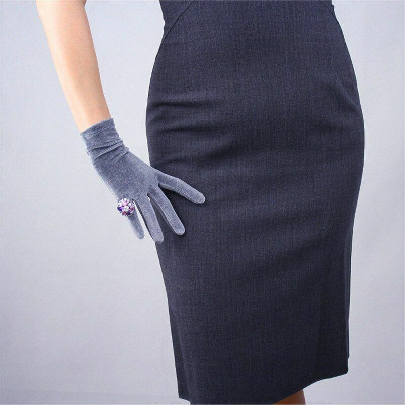 Fashion Velvet Gloves 22/40/50/60/70cm Long Opera Women Elastic Touchscreen Mitt
