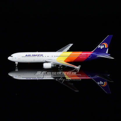 1:400 Phoenix AIR PACIFIC BOEING 767-300ER Passenger Airplane Diecast Model