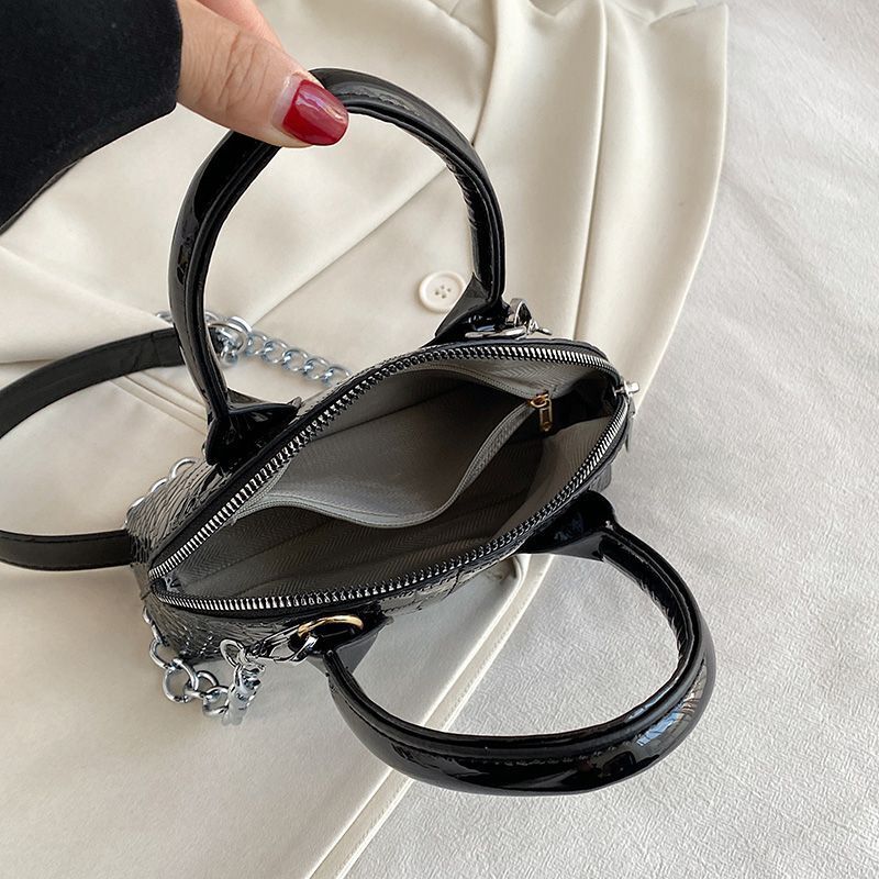 Luxury Handbag Synthetic Leather Shoulder Purse Chains Crossbody Bags 20*7*15 CM
