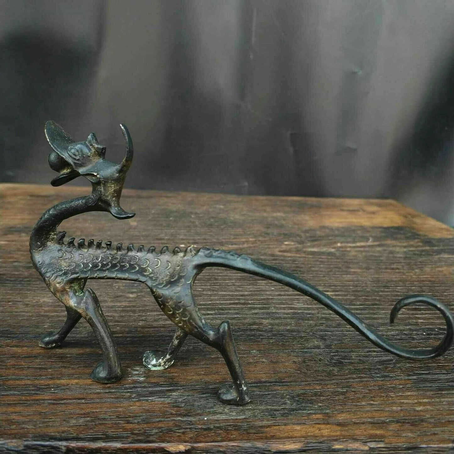 Chinese Bronze Copper Statue Carved Dragon Pen Holder Figurines